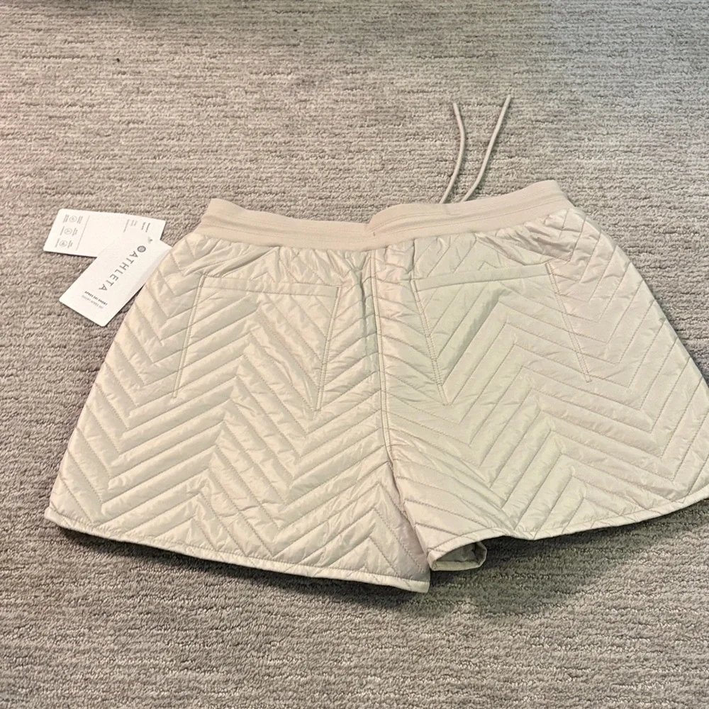 Athleta Quilted Beige Athletic Shorts
